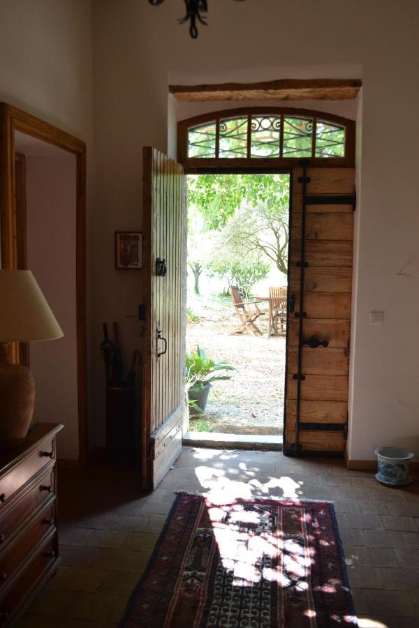 Chambres d hôtes de charme dans Mas La Souvine du 17ème, chambres climatisées Bédarrides Esterno foto